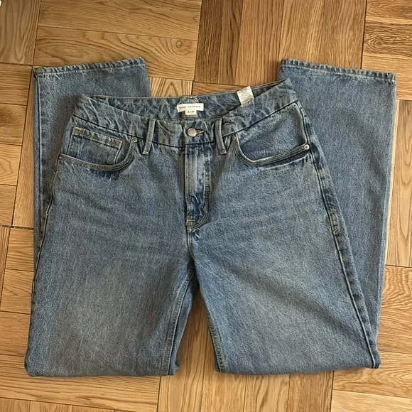 Good American (on Revolve) straight 90s leg jeans - Picture 8 of 10